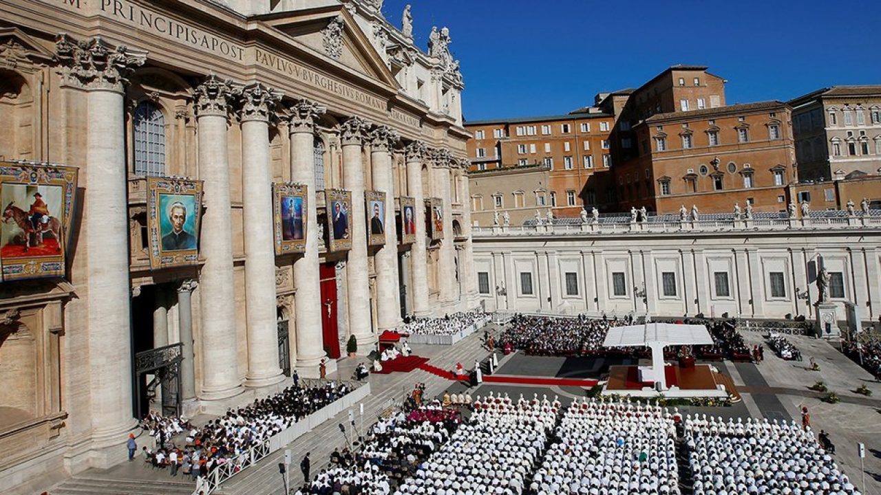 Qué se necesita para ser un santo en la iglesia católica? | National  Geographic en Español