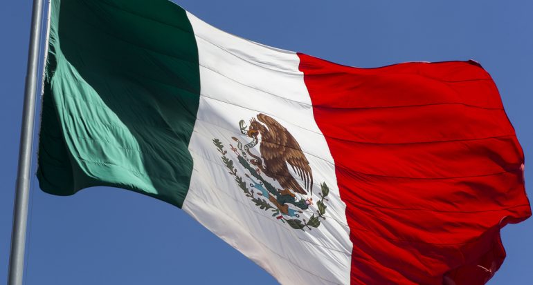10 datos sobre la bandera de México