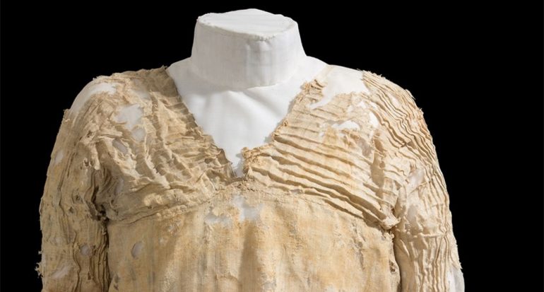 Conoce el vestido más antiguo del mundo