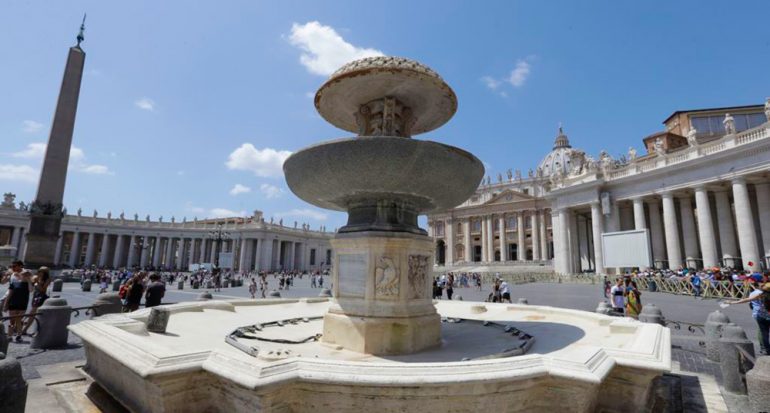El Vaticano cierra sus fuentes ante la fuerte sequía en Roma