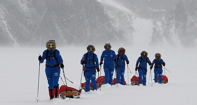 El primer grupo conformado solo por mujeres logran cruzar la Antártida