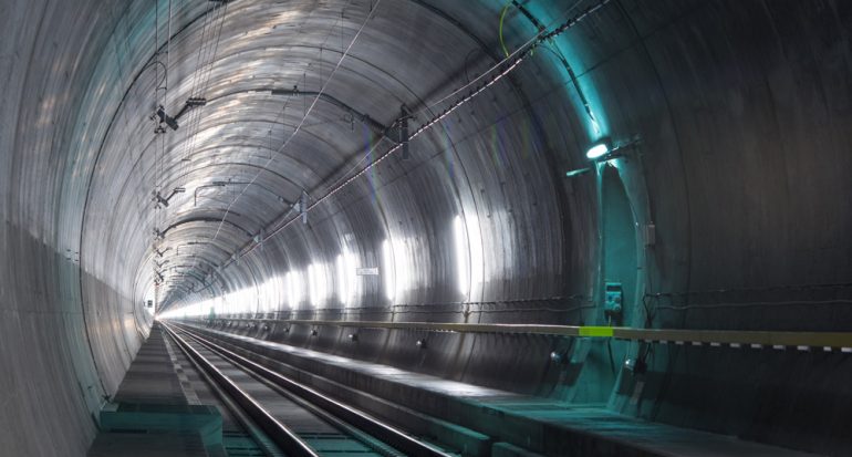 El túnel ferroviario más largo del planeta