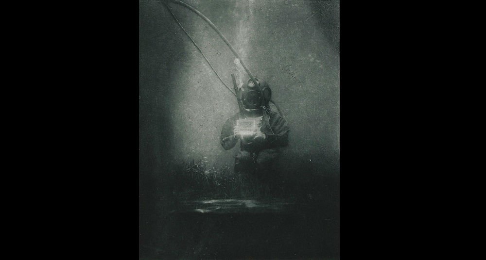 Resultado de imagen de National Geographic primera foto submarina