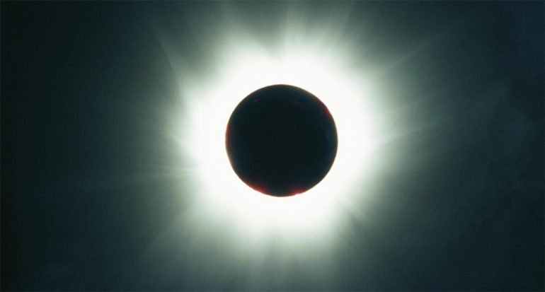 Mira el eclipse solar total