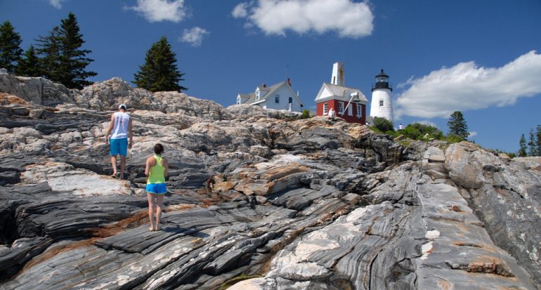 Seis faros en la costa de Maine que te cautivarán