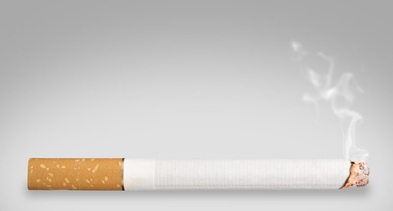 ¿A qué edad comienza a fumar la gente?