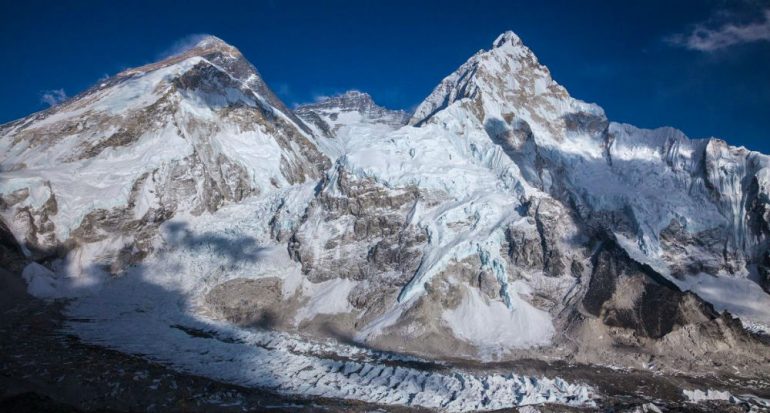 ¿El temblor cambió la altura del Everest?