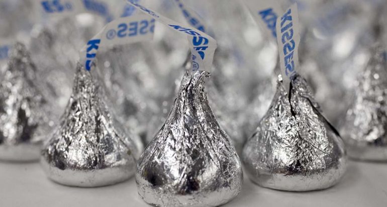 ¿Por qué se llaman 'Kisses' los famosos chocolates?