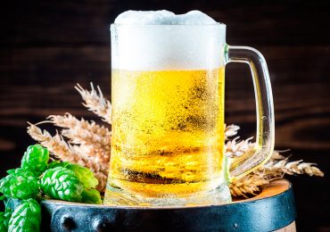 ¿Qué país en Europa prohibió la cerveza hasta 1989?