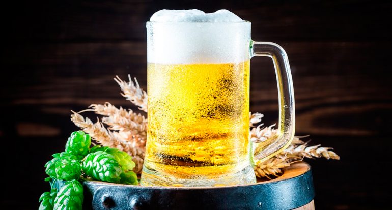¿Qué país en Europa prohibió la cerveza hasta 1989?