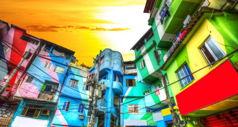 ¿Visitarás las favelas en Río de Janeiro?