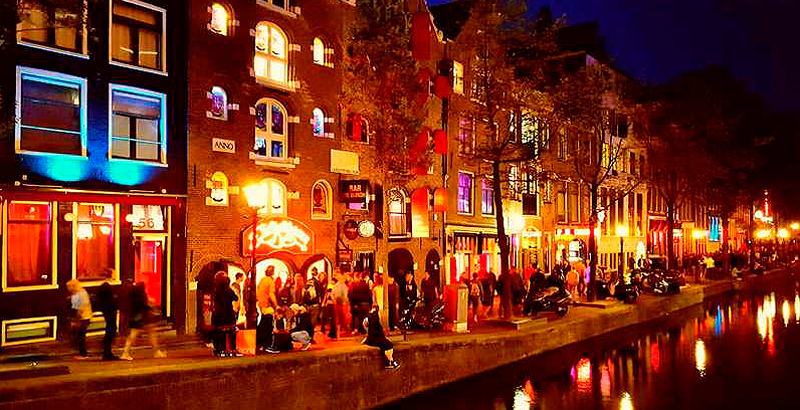 En Ámsterdam se prohíben las visitas guiadas al Barrio Rojo - National