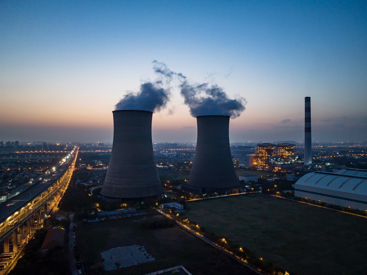 Planta eléctrica en Shangai, China. / Getty Images