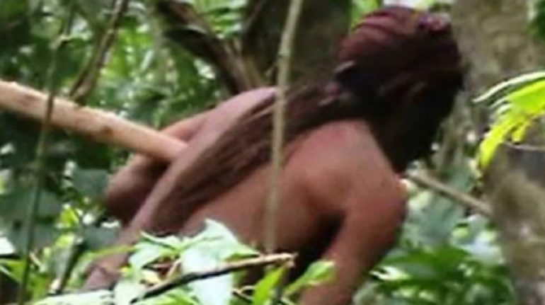 Muere el Indio del hoyo, el último de su tribu y el más solitario de Brasil