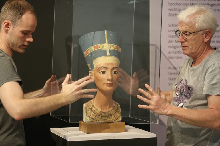 momia de Nefertiti