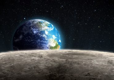 cuántas lunas tiene la Tierra