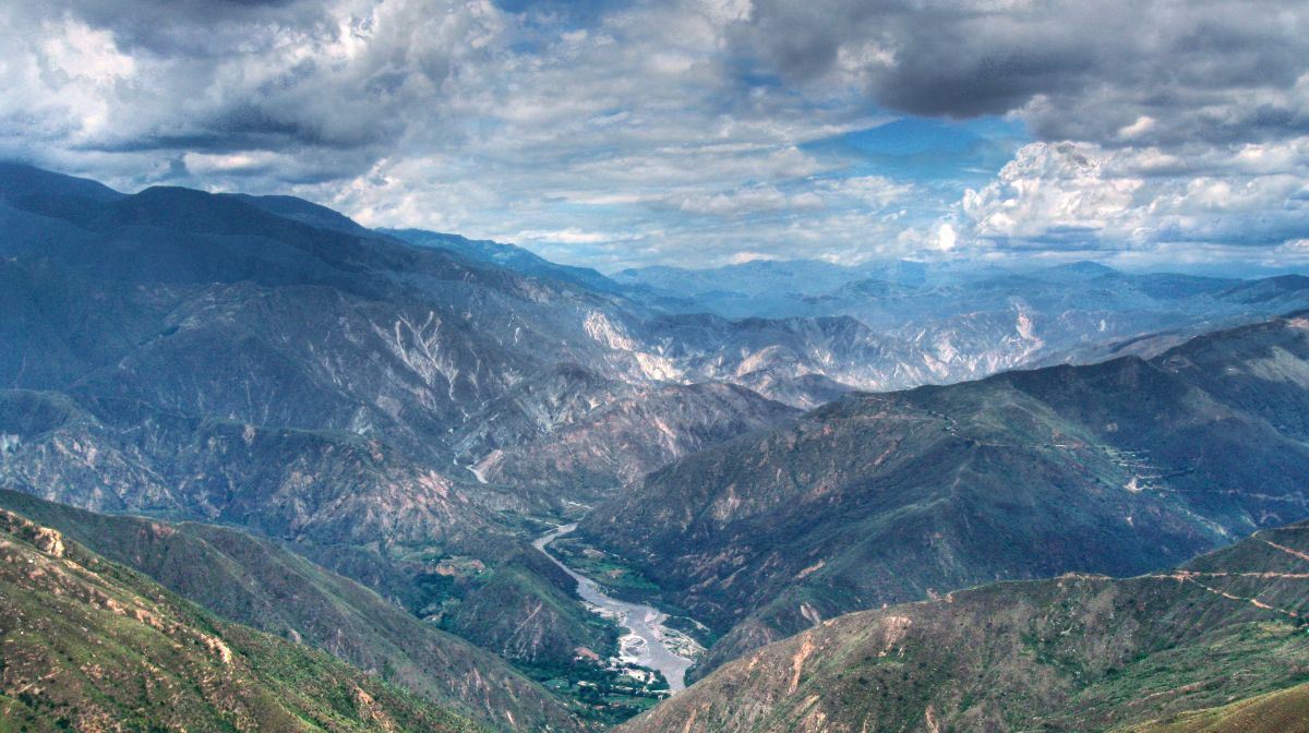 ¿Cómo se hizo tan grande la Cordillera de los Andes?