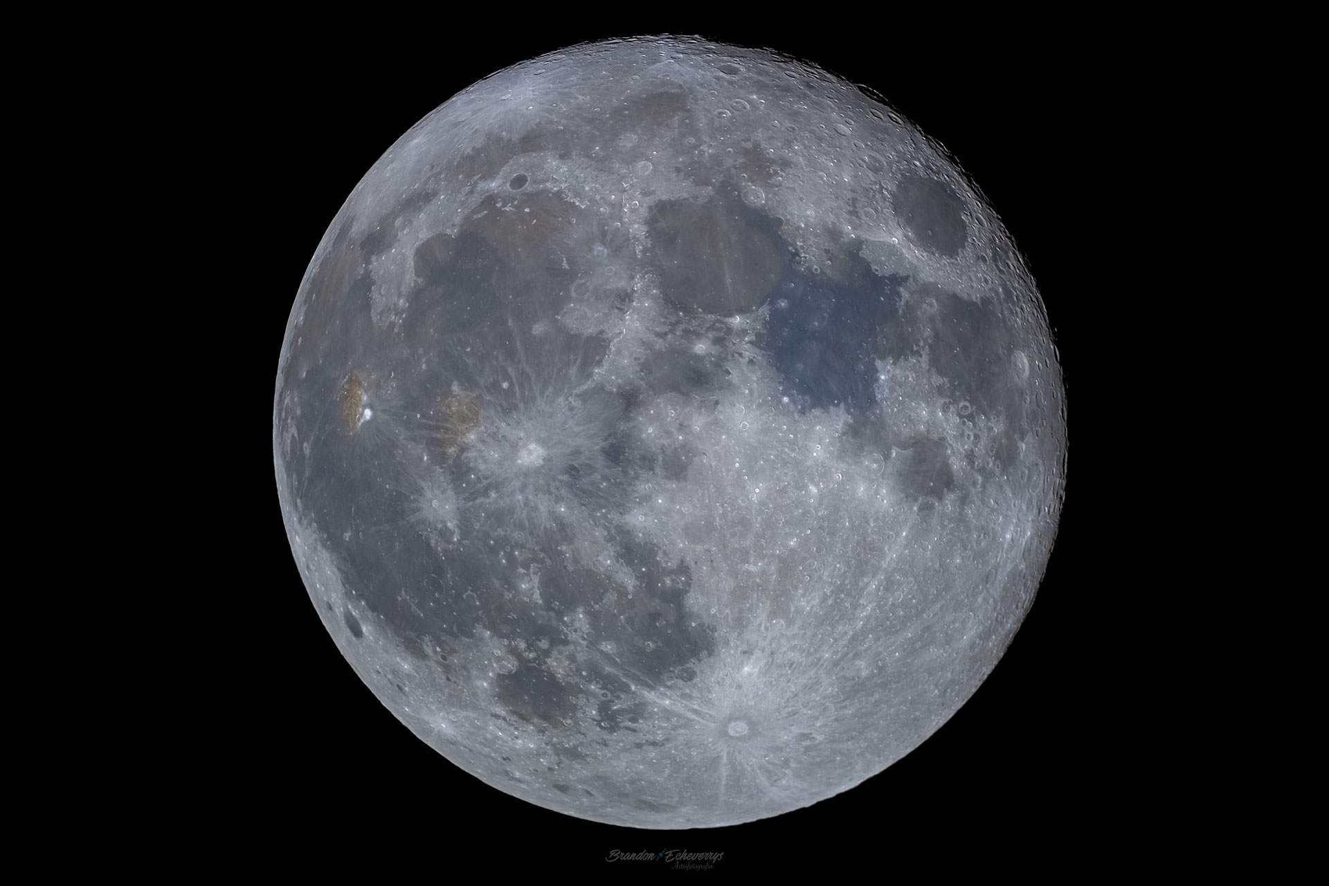 Segunda superluna del año o Luna azul (30 de agosto)