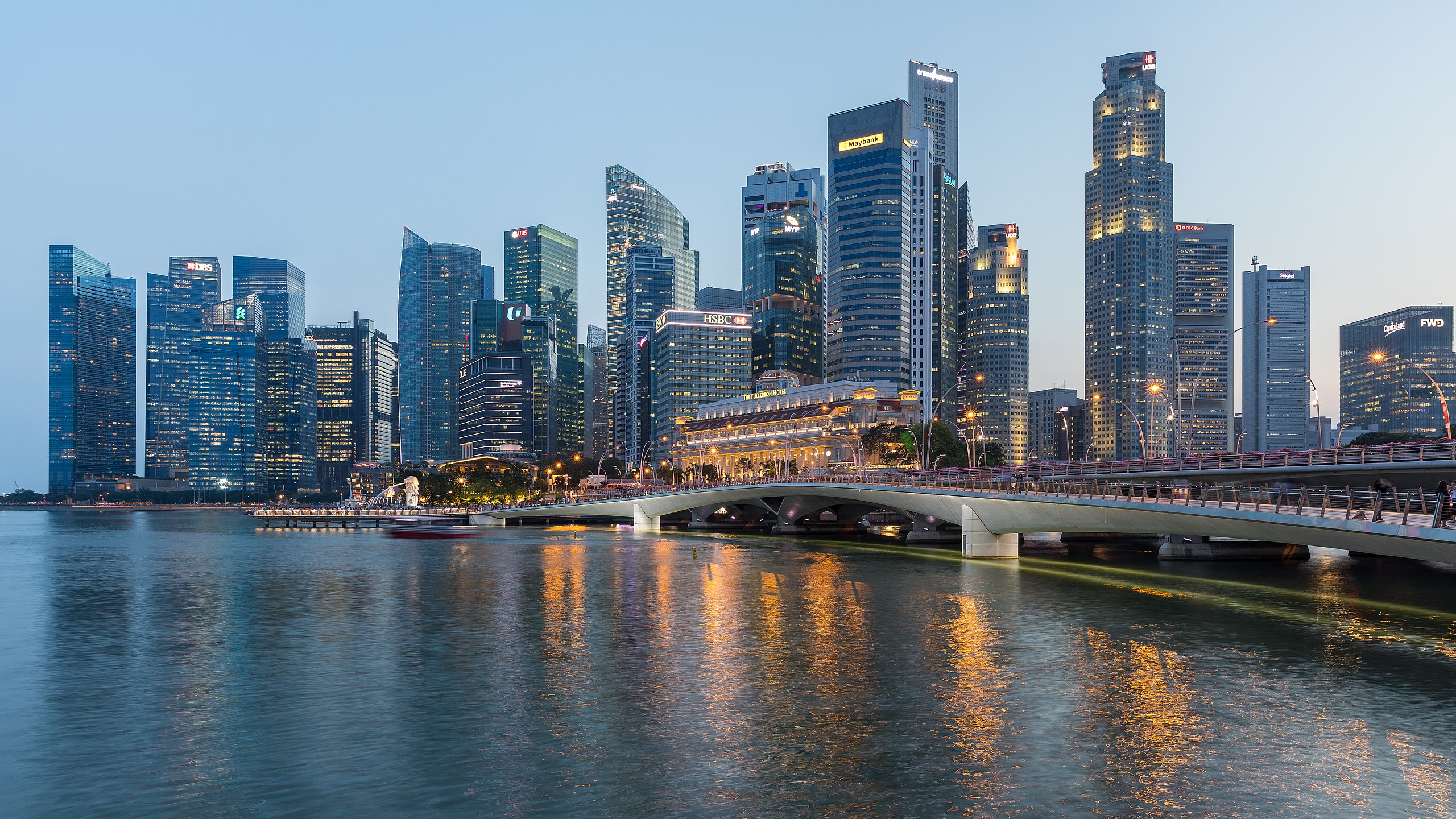 Skyline_of_the_Central_Business_District_of_Singapore_with_Esplanade_Bridge_in_the_evening