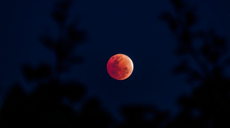 Eclipse lunar de octubre 2023