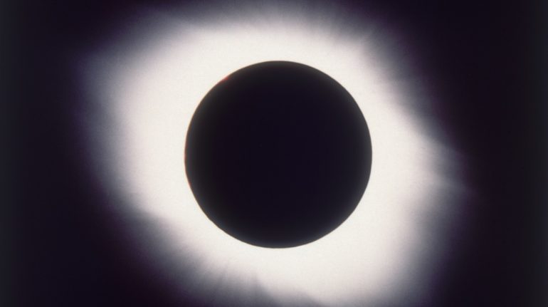 La experiencia de un eclipse en palabras e imágenes de quienes lo vivieron