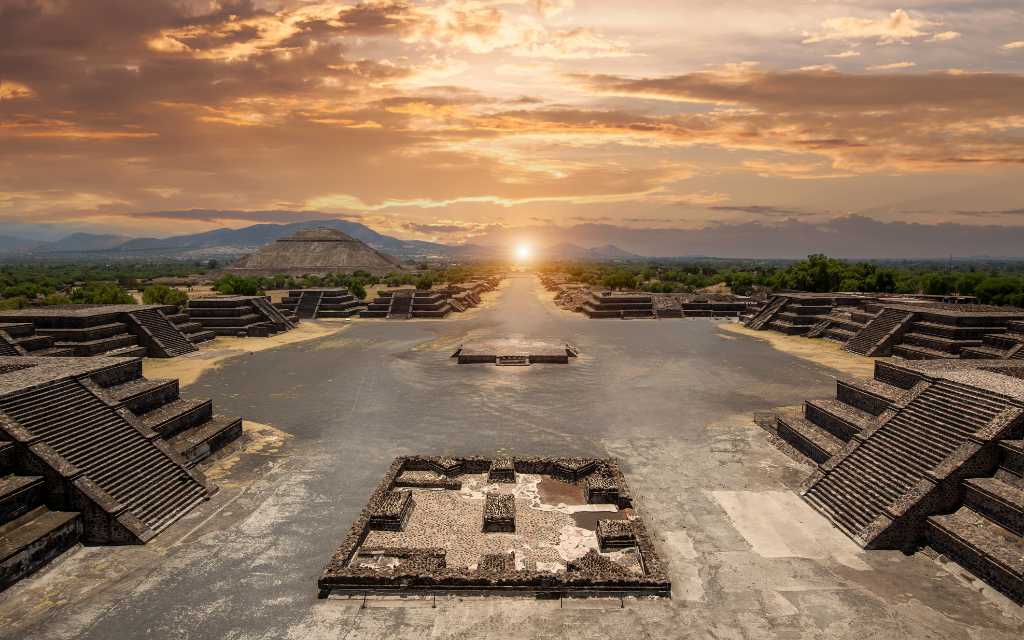 Pirámides de Teotihuacán