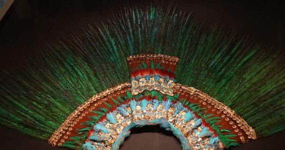 Penacho de moctezuma, tesoro de la historia mexicana